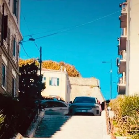 Al Piccolo Castelliere * ترييستي